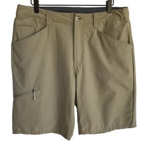 Patagonia Mens Khaki Tan Nylon Outdoor Shorts size 34